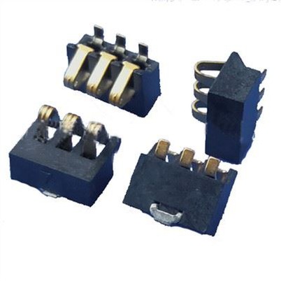 Contacte cu celule de monede și clipuri de baterie